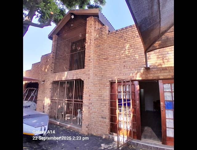 5 BEDROOM HOUSE FOR SALE IN BO-DORP